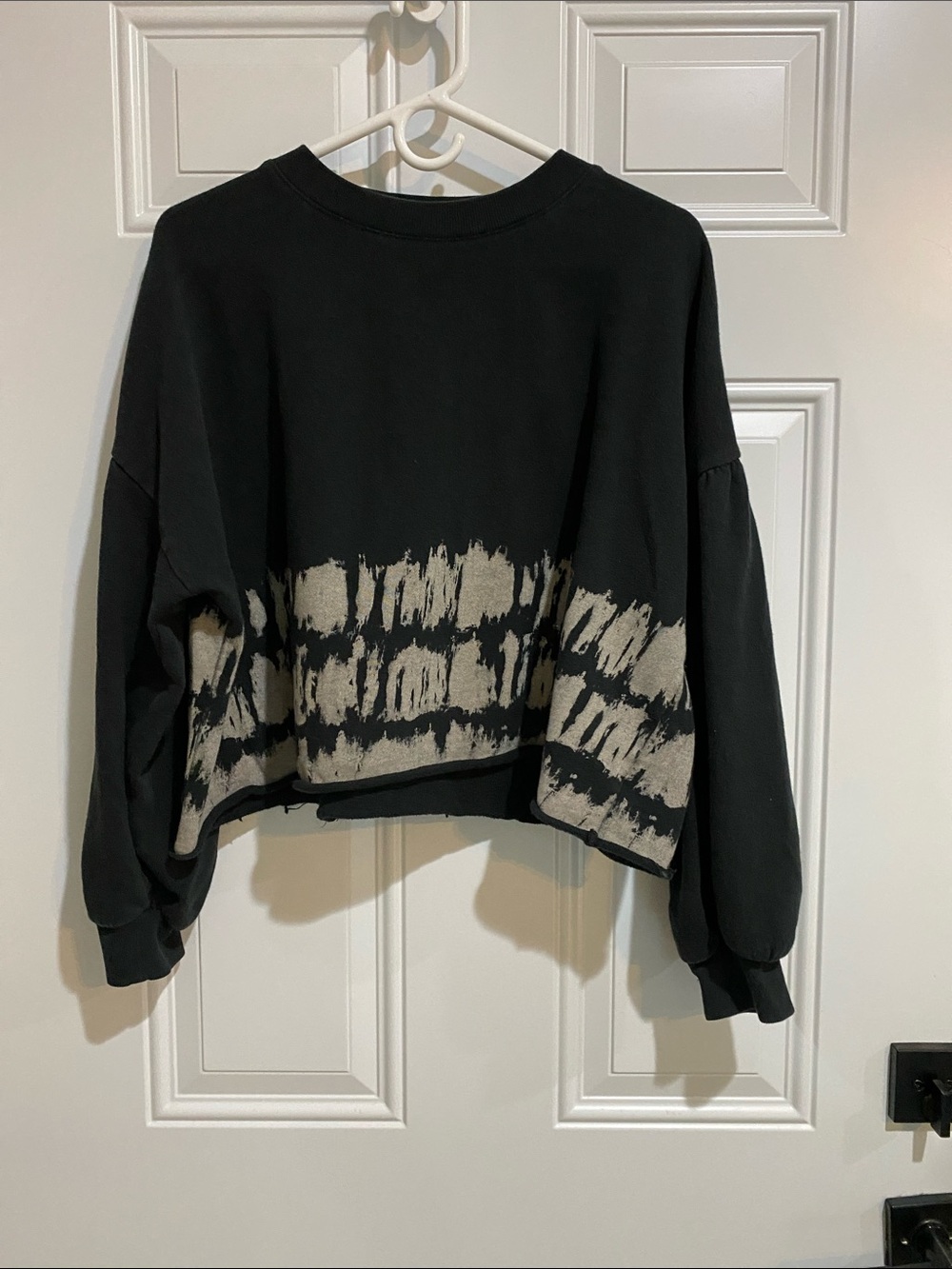 Black Cropped Tie-Dye Hem Sweatshirt